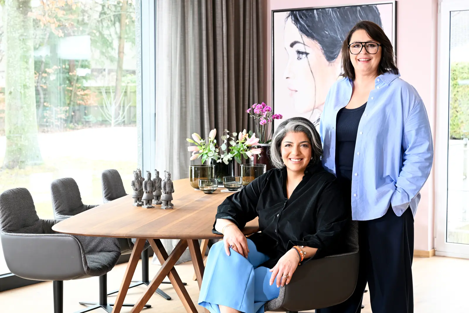 Sophia Lauton und Sahar Essmann im Showroom von Sophia Lauton 360° Crafted